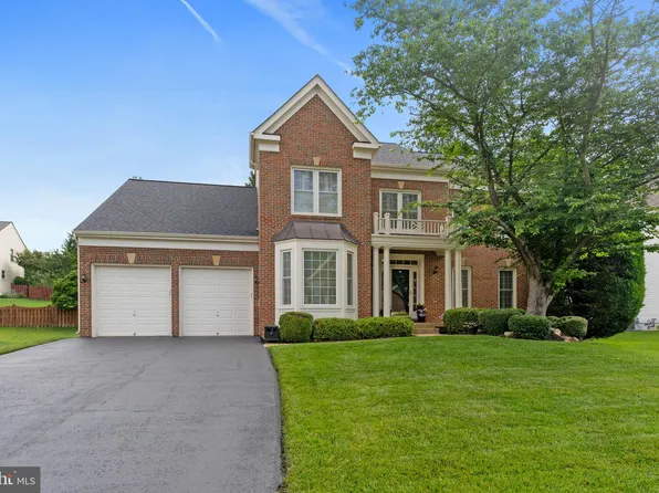 6847 Creek Crest Way, Springfield, VA 22150