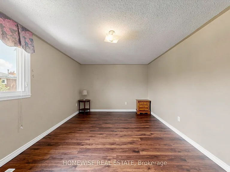 11 Briarcliffe Cres — Photo 24
