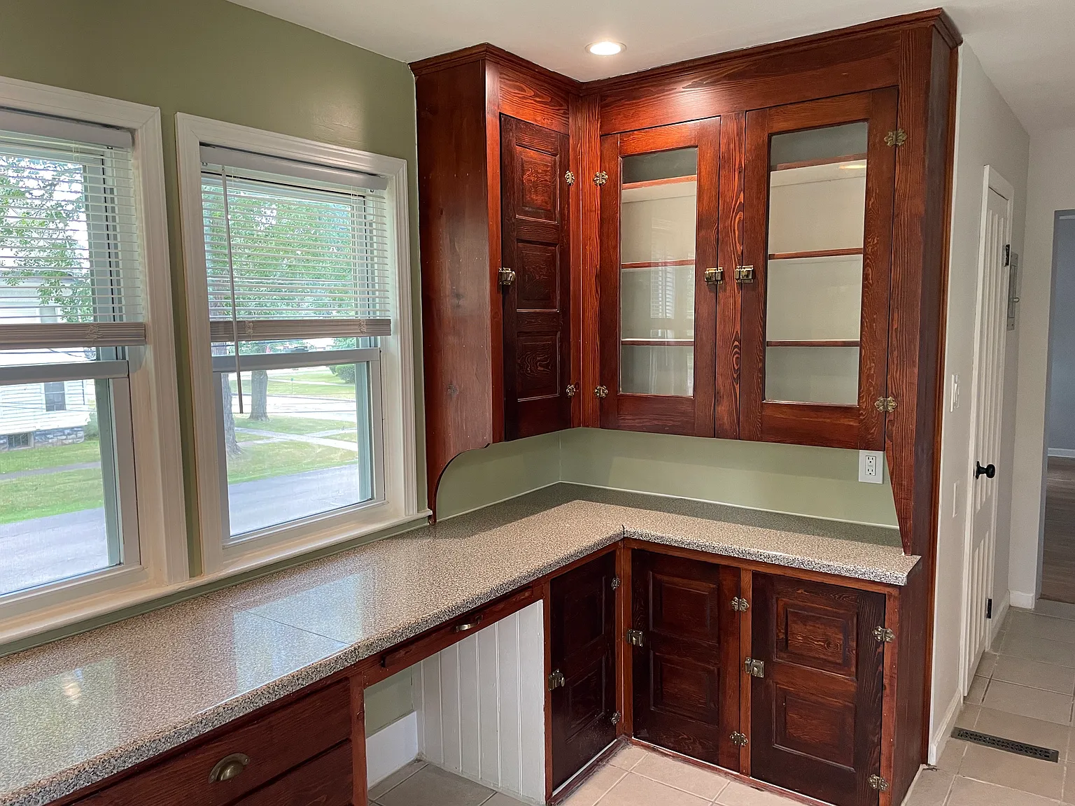 1 bed, 502 sqft, $1,100 — Photo 4