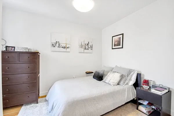 Sold by Compass | media 22