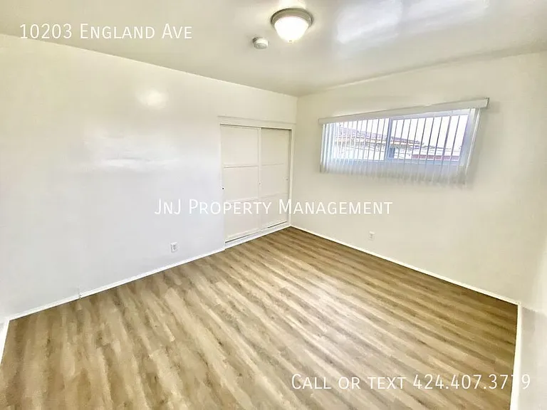 10203 England Ave — Photo 8