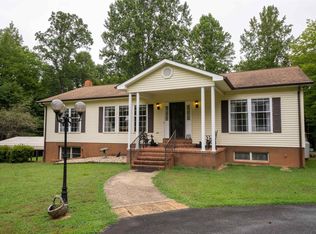 842 Poindexter Rd, Louisa, VA 23093