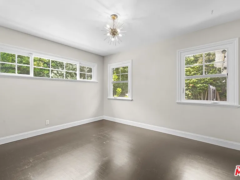 5525 Matilija Ave — Photo 7