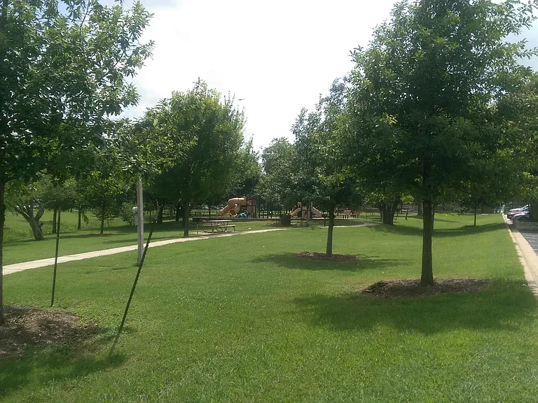 2032 Redwing Way — Photo 14