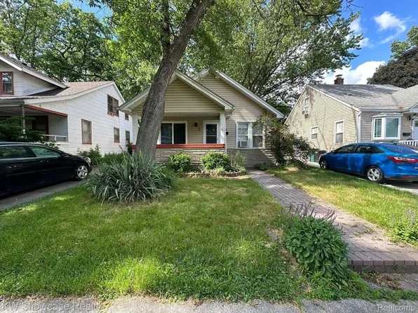 459 E Breckenridge St, Ferndale, MI 48220