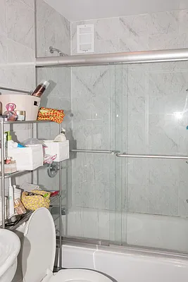 Rented by Waldstar Real Estate LLC | media 40