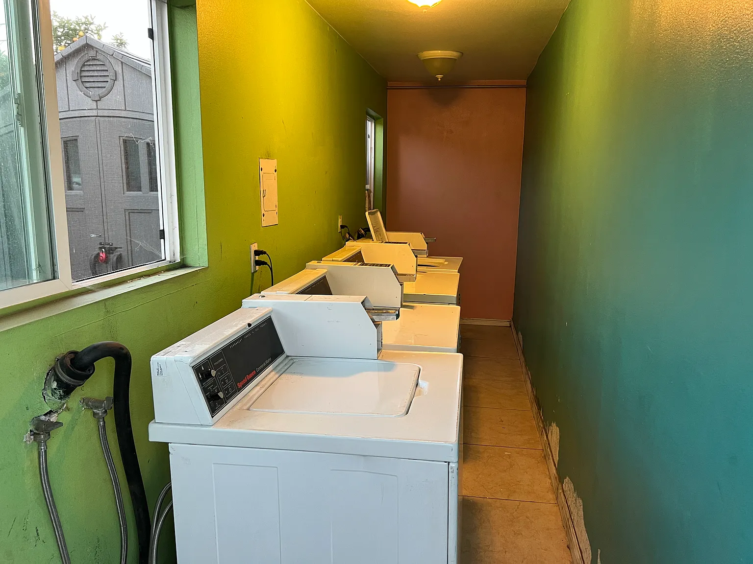 2 bed, 750 sqft, $2,500 — Photo 3