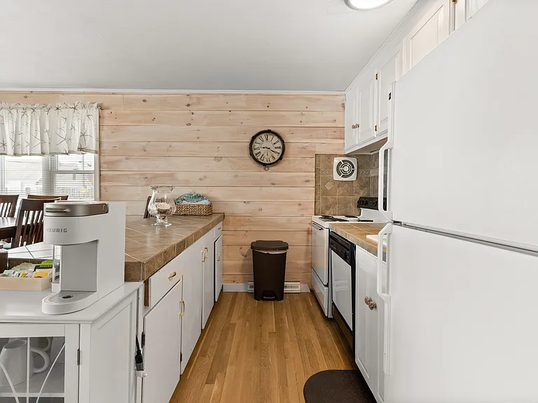 12 Harris Ave — Photo 12