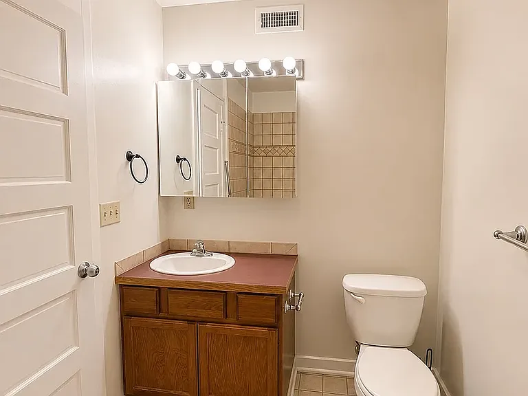 227 W Riverside Ave #307 — Photo 6