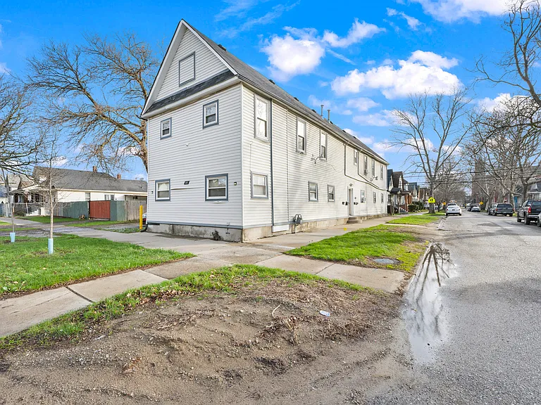 3302 Wesson St — Photo 4