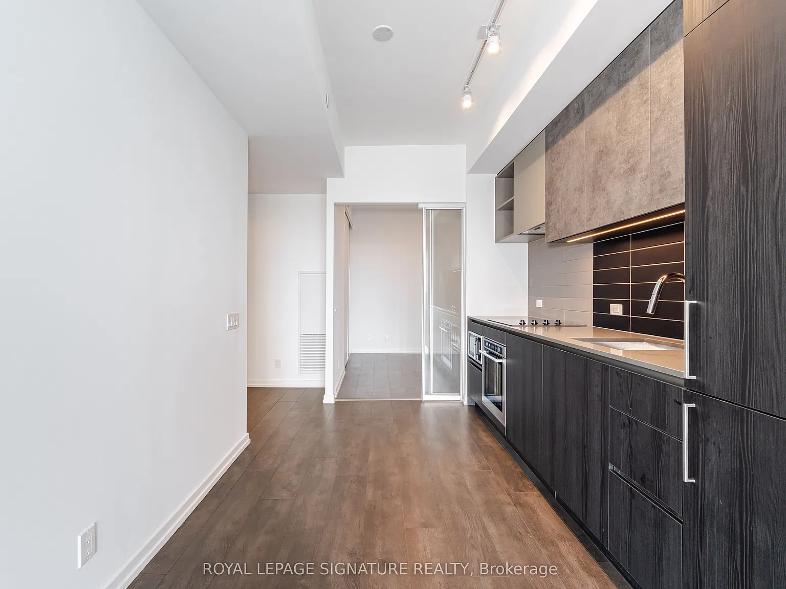 2 bed, $2,600 — Photo 4