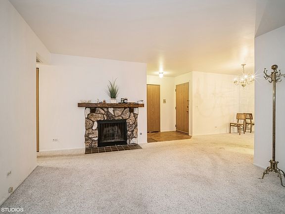 4th image of 1159 Northbury Ln APT D1