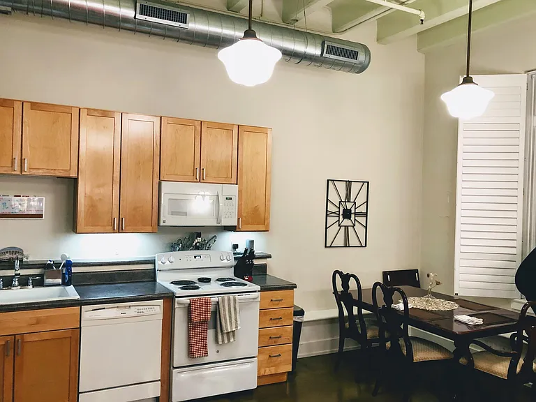 103 W Main St #202 — Photo 11
