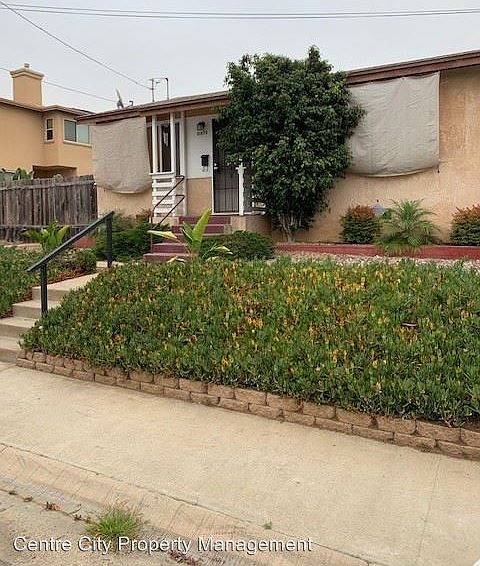 2nd image of 2873 Comstock St
