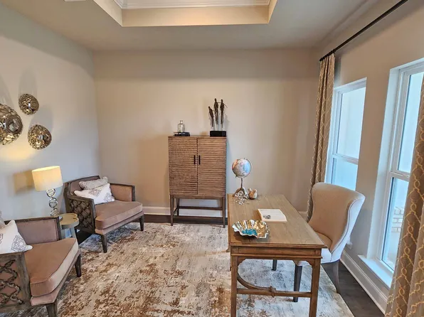 2325 Hamilton Ridge Dr E, Mobile, AL 36695