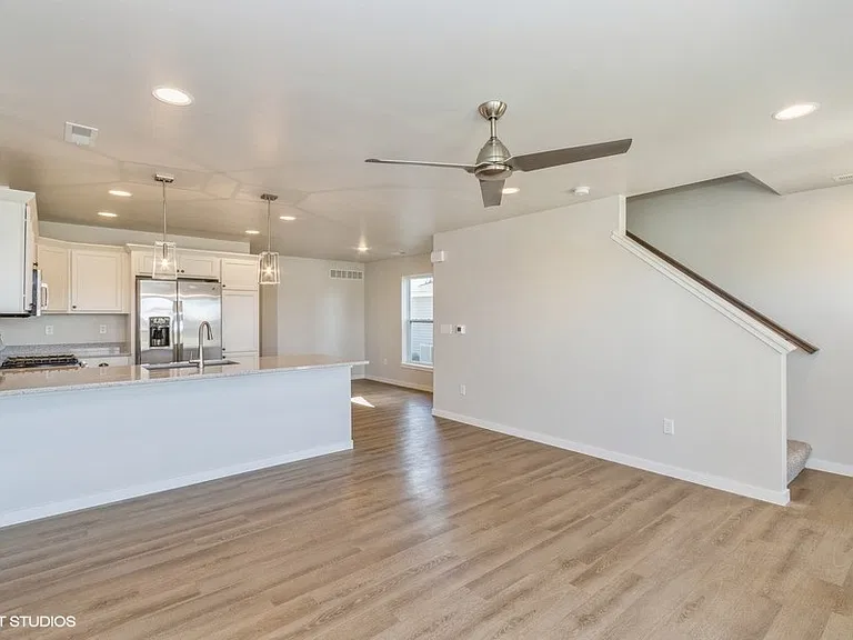 2231 Saint Andrews Dr — Photo 4