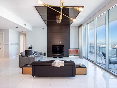 200 Biscayne Boulevard Way APT 5310, Miami, FL, 33131