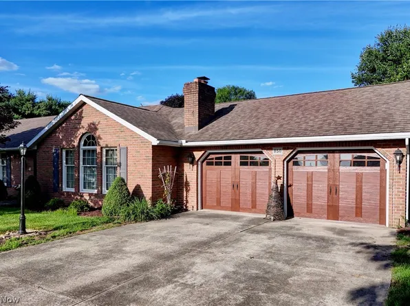 850 Edwards St, West Lafayette, OH 43845