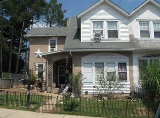 29 W 2nd St, Boyertown, PA 19512