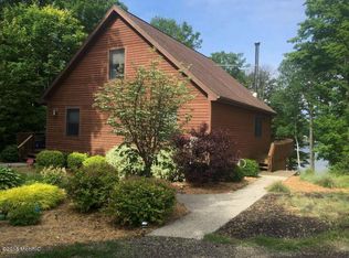 5091 W Kinney Rd, Ludington, MI 49431