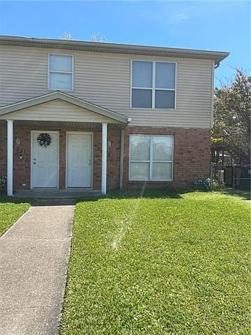 1st image of 2209 Octavia Dr