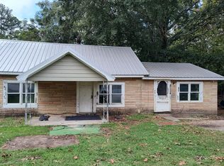 1335 Glenn Carrie Rd, Hull, GA 30646