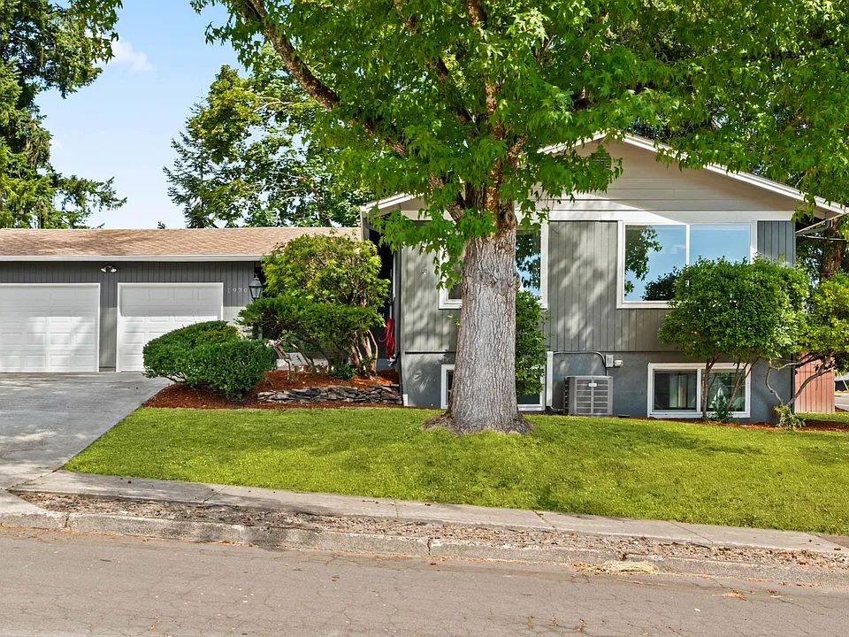 1930 NW 29th Pl