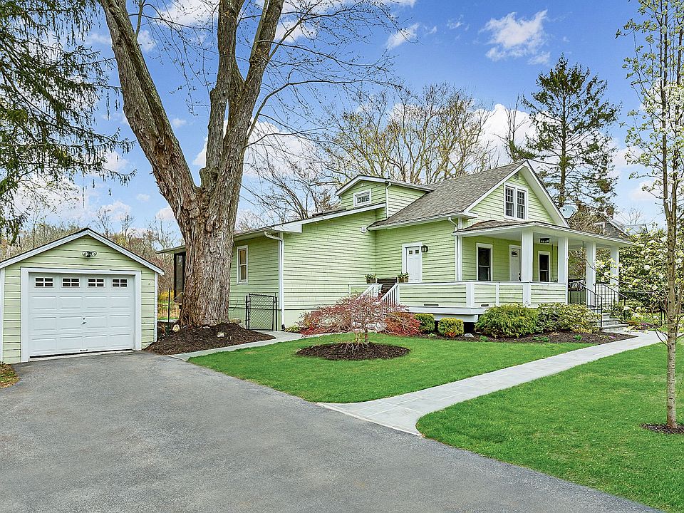 50 Granite Springs edit driveway front.jpg