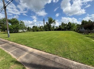 1306 17th St, Lake Charles, LA 70601