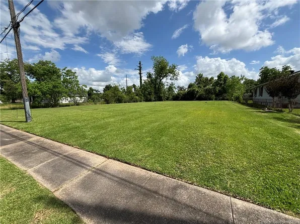 1306 17th St, Lake Charles, LA 70601
