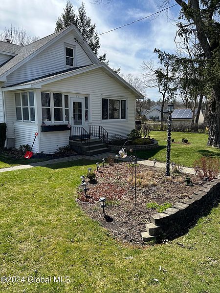 3rd image of 112 Florida Avenue