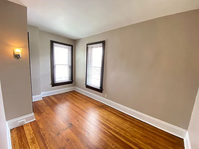 W Greenwood Ave 64-70 GW2 — Photo 12