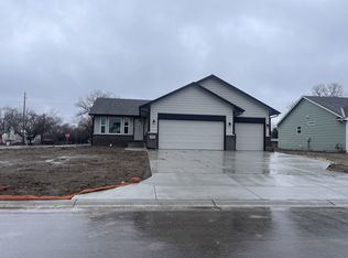 1601 N Magnolia Ct, Andover, KS 67002
