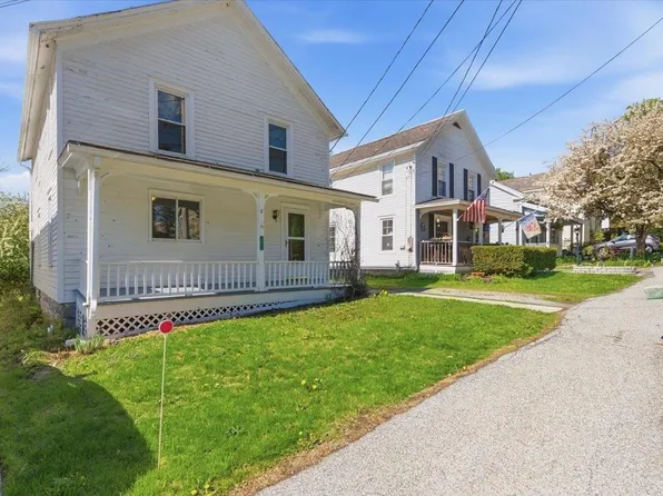 8 West Street, Bennington, VT 05257
