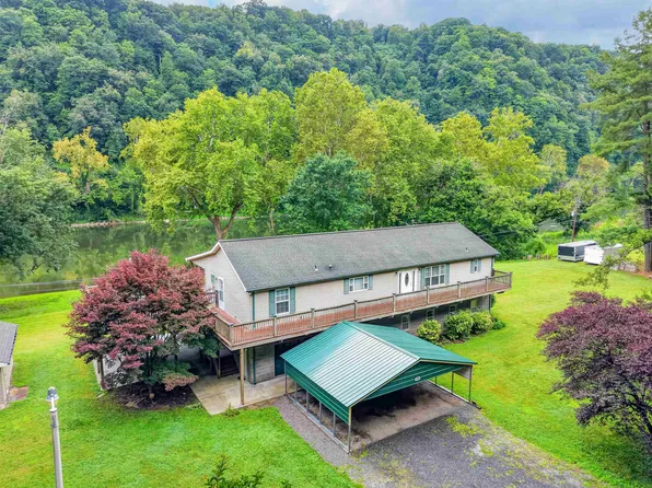 720 Caboose Ln, Pembroke, VA 24136