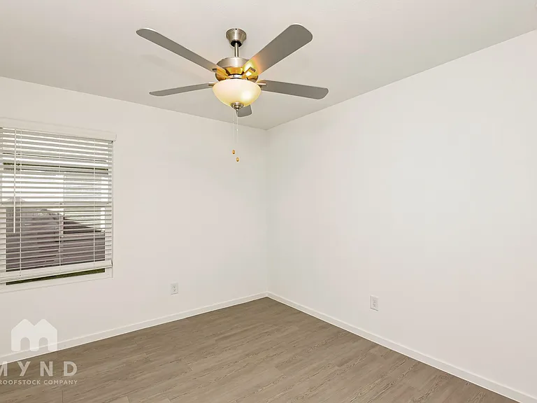 30 West Luxury Rental Homes — Photo 273