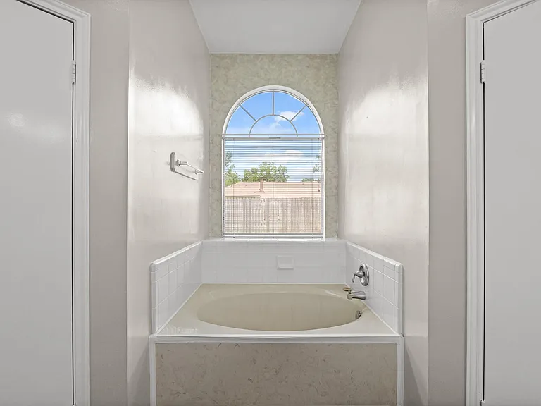 3651 Woodlace Dr — Photo 28