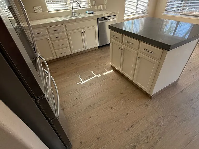 611 Winepress St — Photo 1