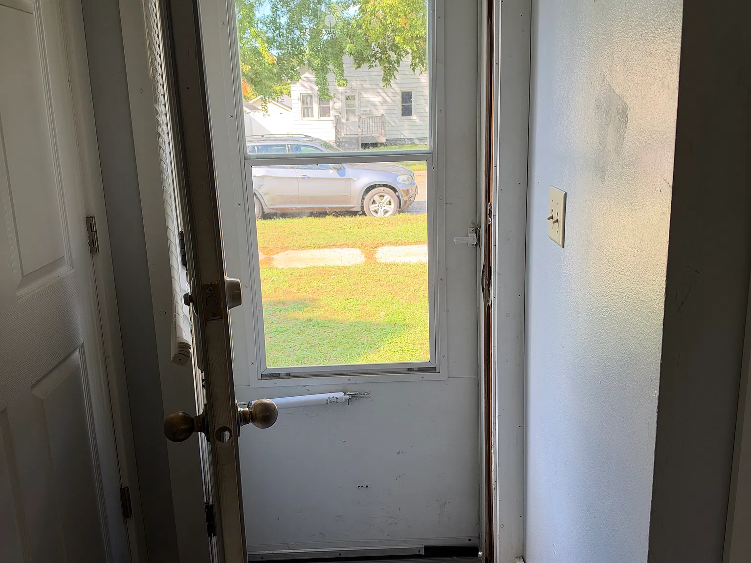 2 bed, 800 sqft, $1,200 — Photo 2