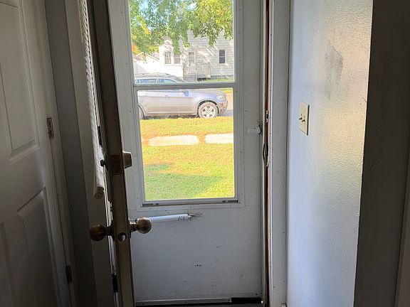2nd image of 2224 Kane St #2224