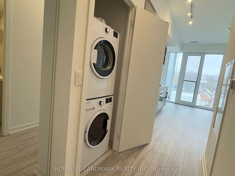 2020 Bathurst St #720 — Photo 11