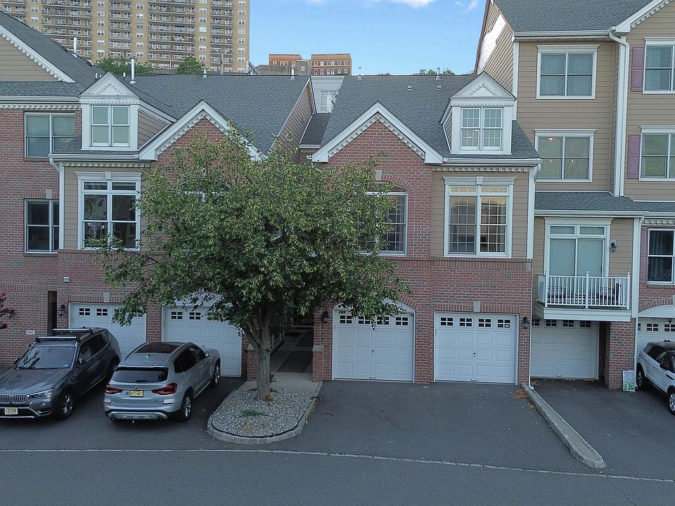 1st image of 169 Price Ct