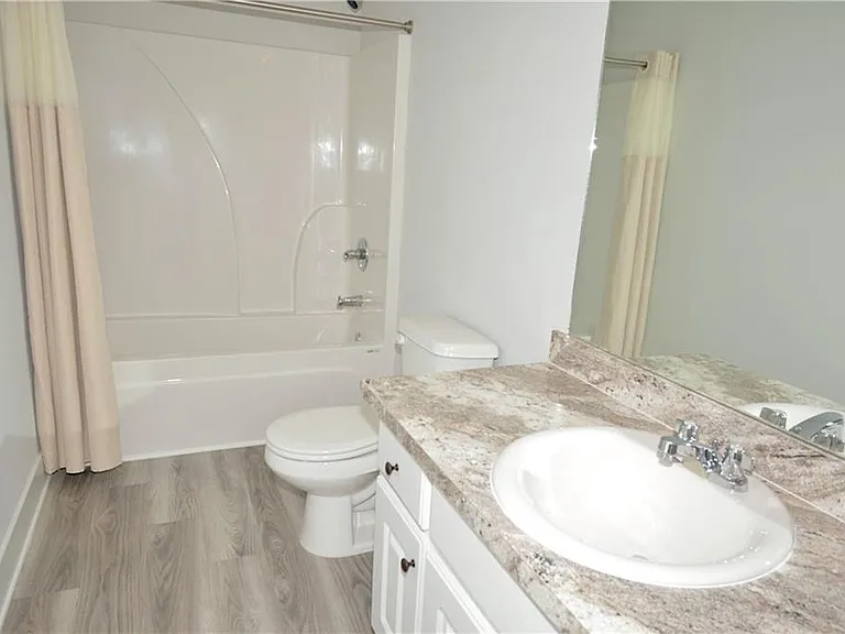 45 Haddington Ct — Photo 13