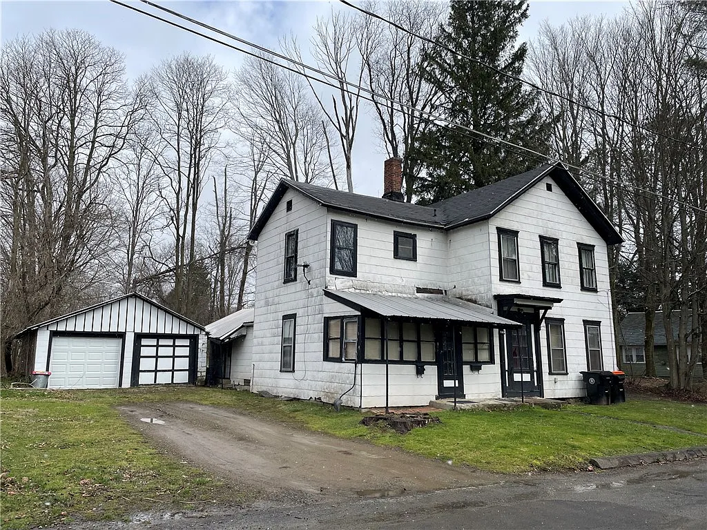 249 W Frederick St photo 1