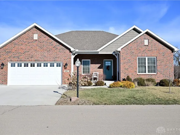 867 W Bentley Cir, Troy, OH 45373