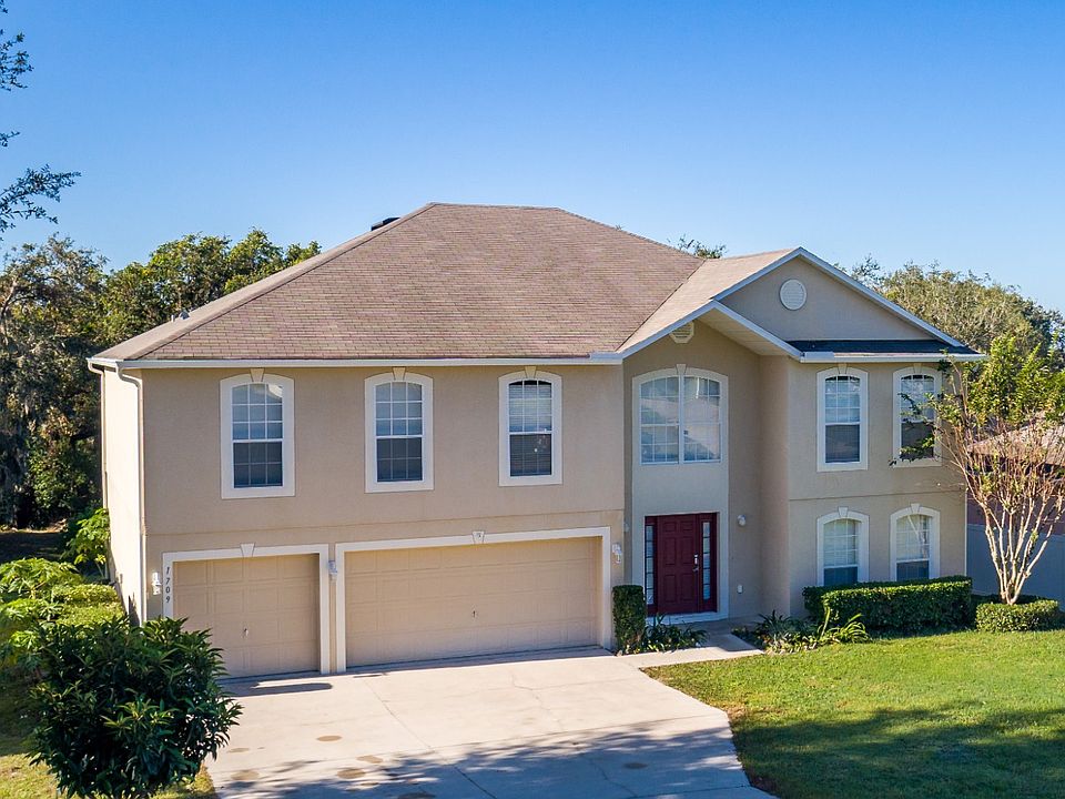 1st image of 1709 Forest Glen Dr