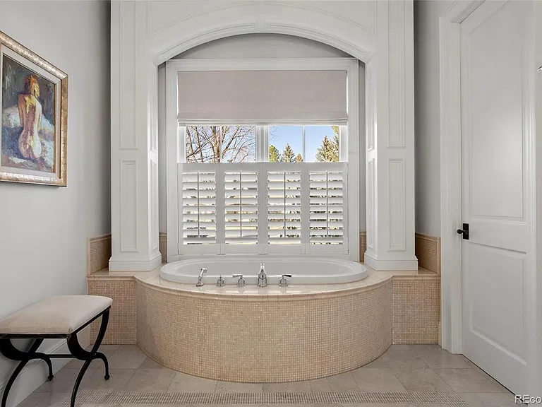 1350 E Greenwood Ln — Photo 24