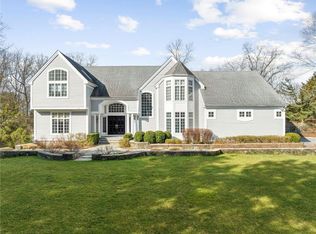 321 Whippoorwill Rd, Chappaqua, NY 10514