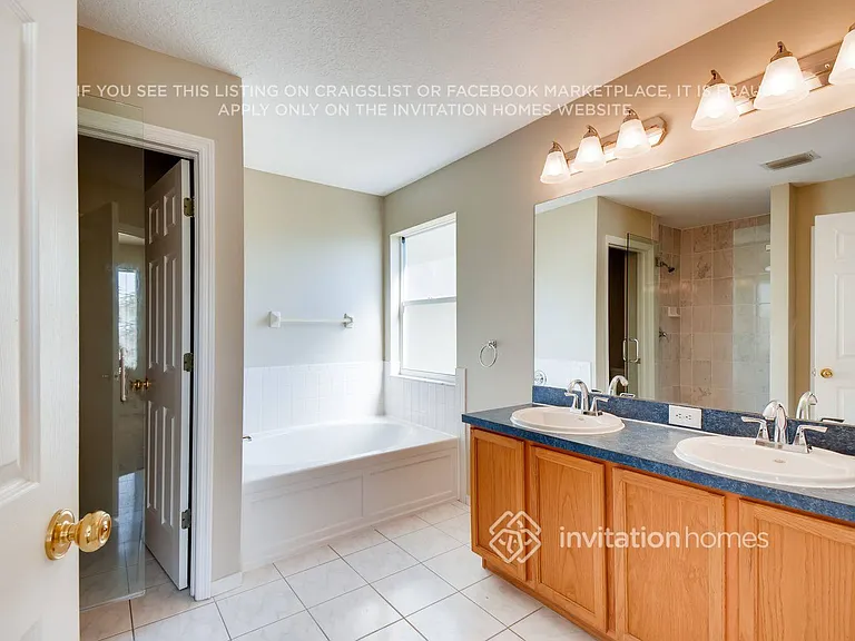 11006 Sailbrooke Dr — Photo 9