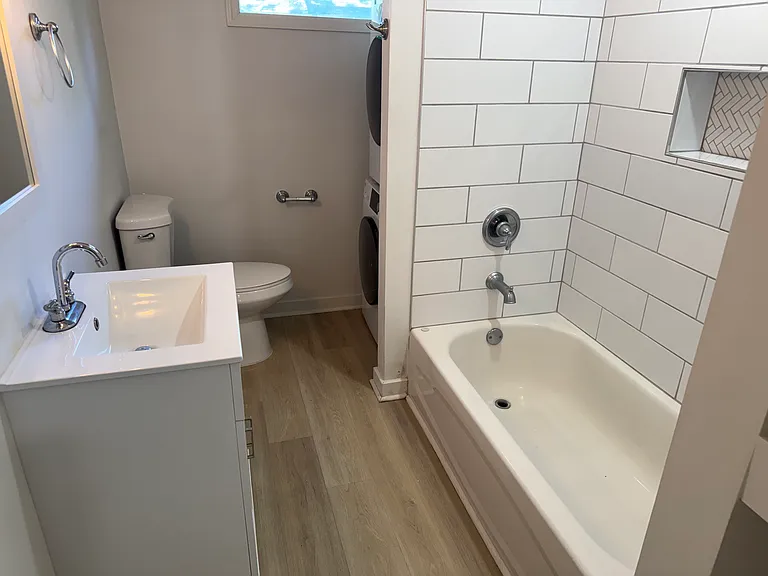 18 Palm Ave #B — Photo 5